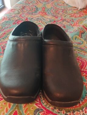 BareTraps Women's Black Slip-On Comfort Clogs Mules 9